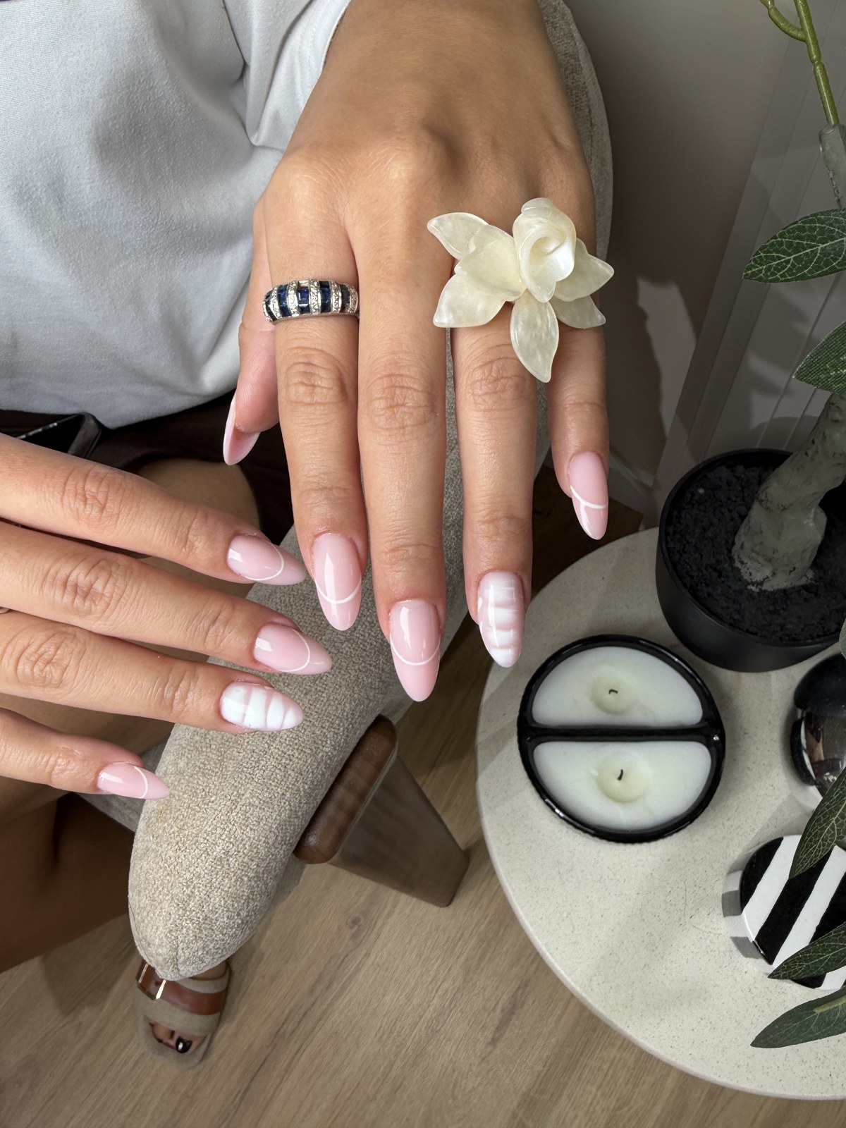 Set almendra rosa suave con uña mármol